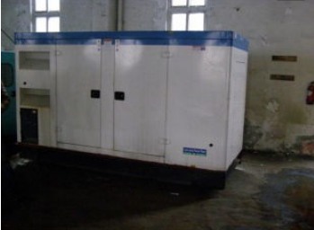 秦皇岛二手康明斯150kw大型柴油发电机组